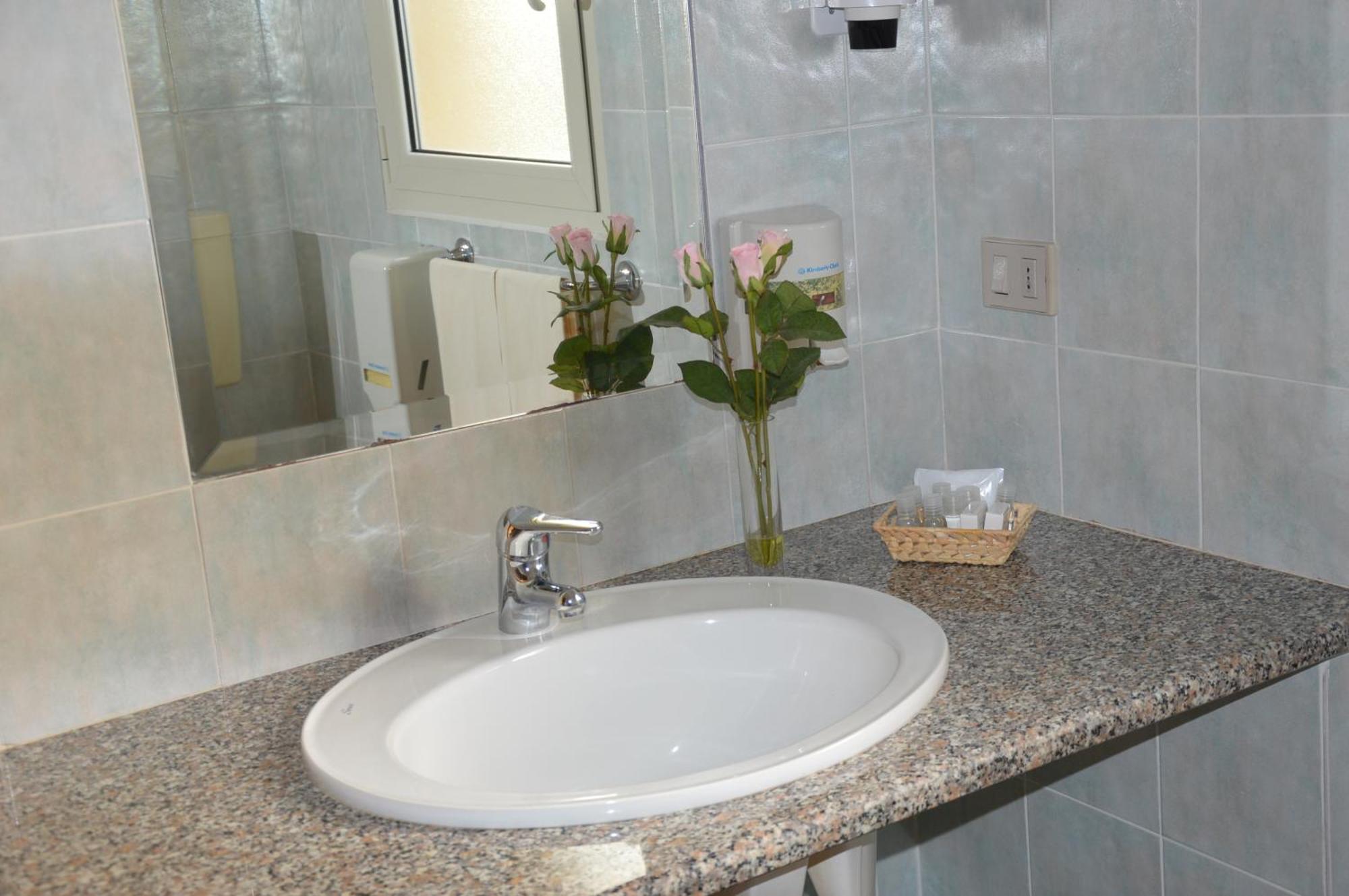 Hotel La Palma San Teodoro  Ruang foto